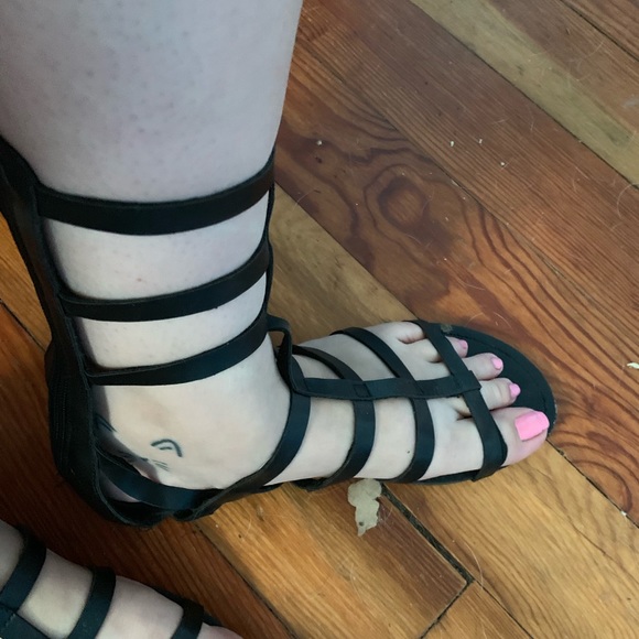 Sandals - Picture 4 of 4